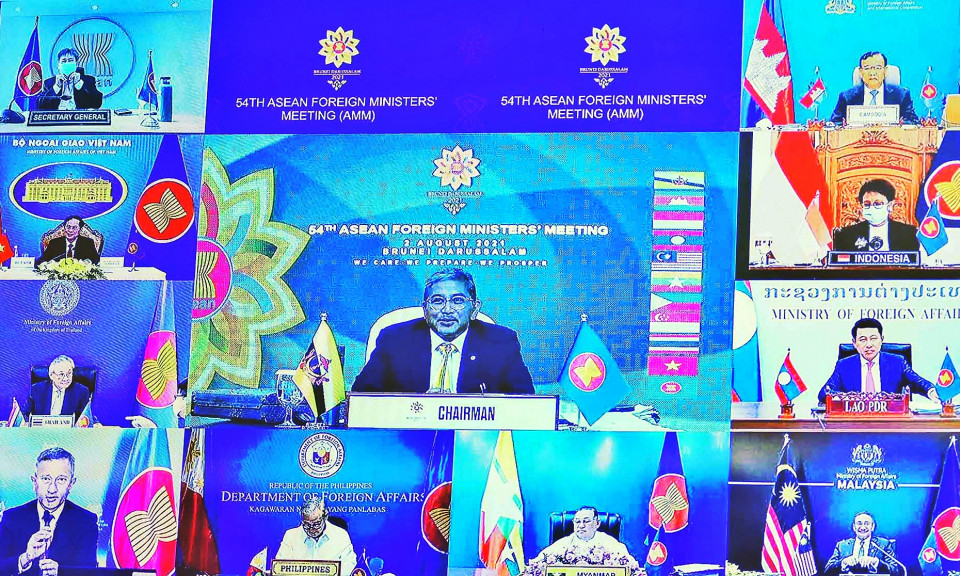 ASEAN Foreign Ministers convene series of meetings amid region's COVID-19 spikes