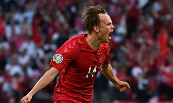 Liverpool gia nhập cuộc đua chiêu mộ hiện tượng EURO 2020