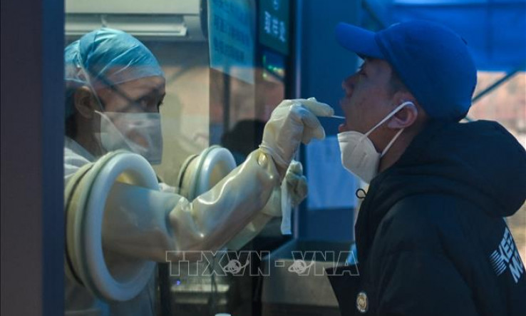 Trung Quốc tiến hành xét nghiệm COVID-19 cho toàn bộ người dân Vũ Hán
