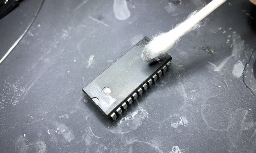 Chip giả tấn công thế giới công nghệ
