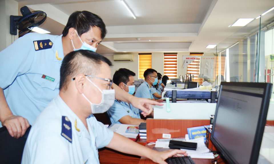 Chi cục HQCK cảng Cẩm Phả: Chú trọng nâng cao trình độ cho CBCC