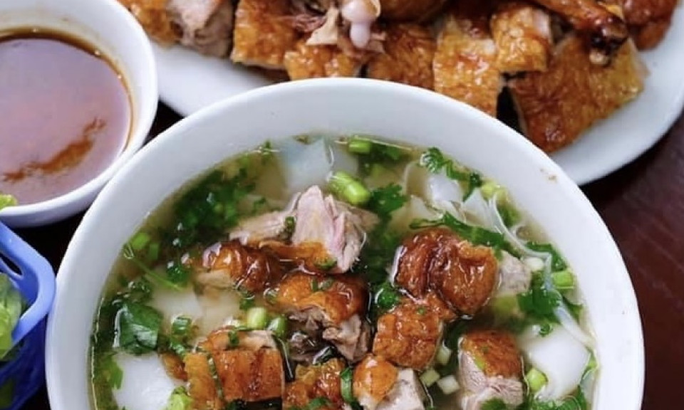 Phở vịt quay xứ Lạng lạ mà ngon