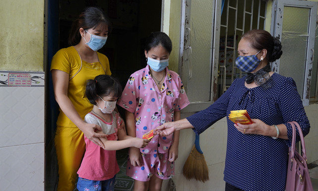 Miễn tiền trọ cho công nhân mùa dịch
