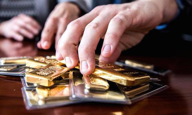 Giá vàng hôm nay 6.8: Nguy cơ bị bán tháo mạnh
