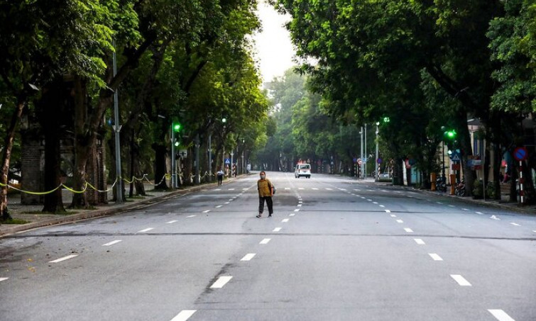 Hà Nội giãn cách xã hội thêm 15 ngày