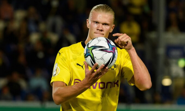 Haaland lập hat-trick ngay trận đầu mùa mới