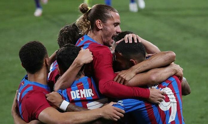 Barca thắng đậm Juventus