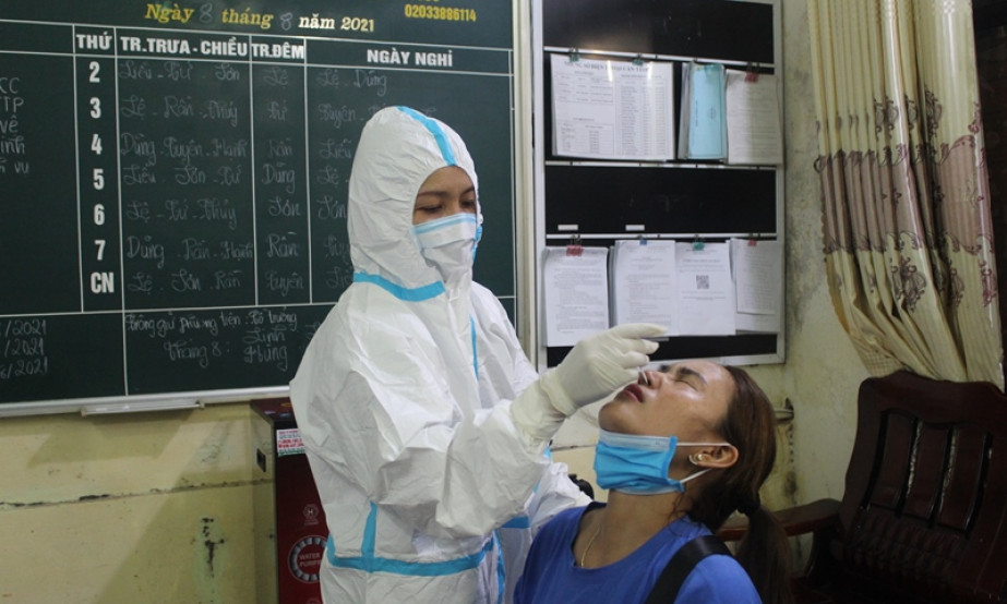 TP Móng Cái xét nghiệm sàng lọc SARS-CoV-2 diện rộng