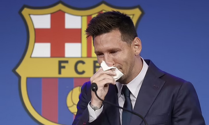 Barca ngăn PSG ký với Messi