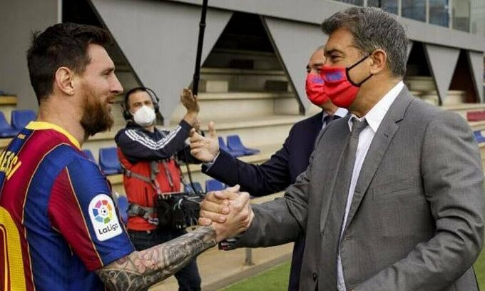 Barca đưa ra đề nghị mới cho Messi