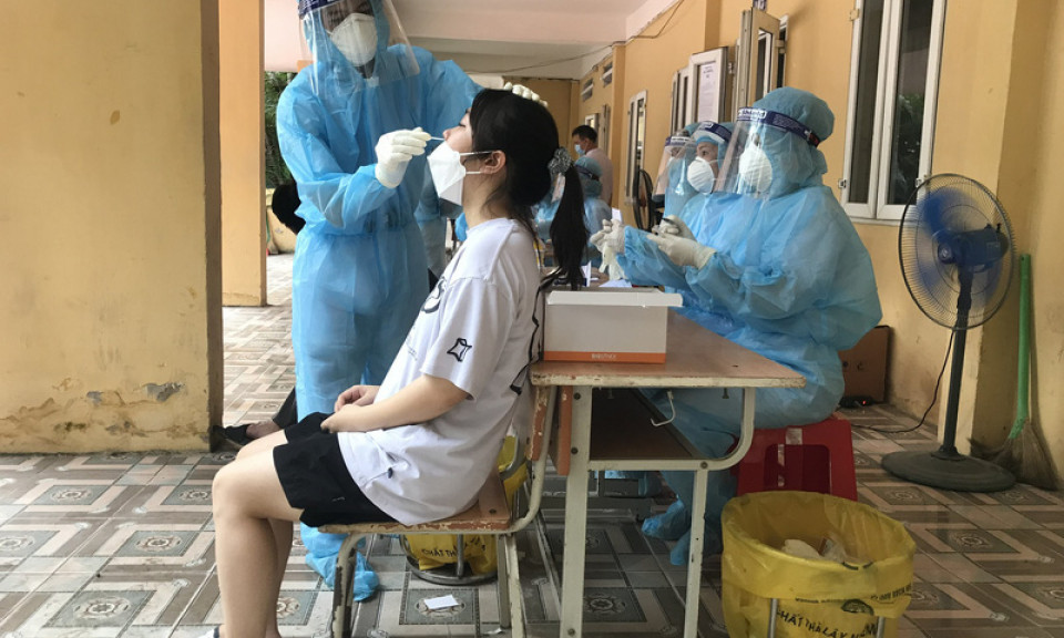 Hà Nội ghi nhận thêm 42 ca dương tính với SARS-CoV-2