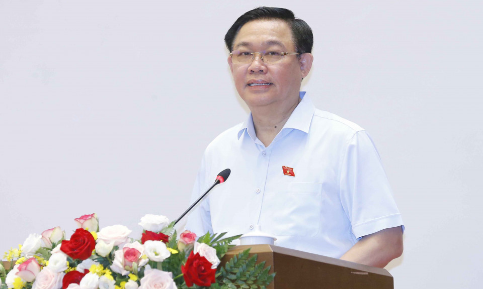 Chủ tịch Quốc hội gặp mặt ĐBQH chuyên trách nghỉ chế độ