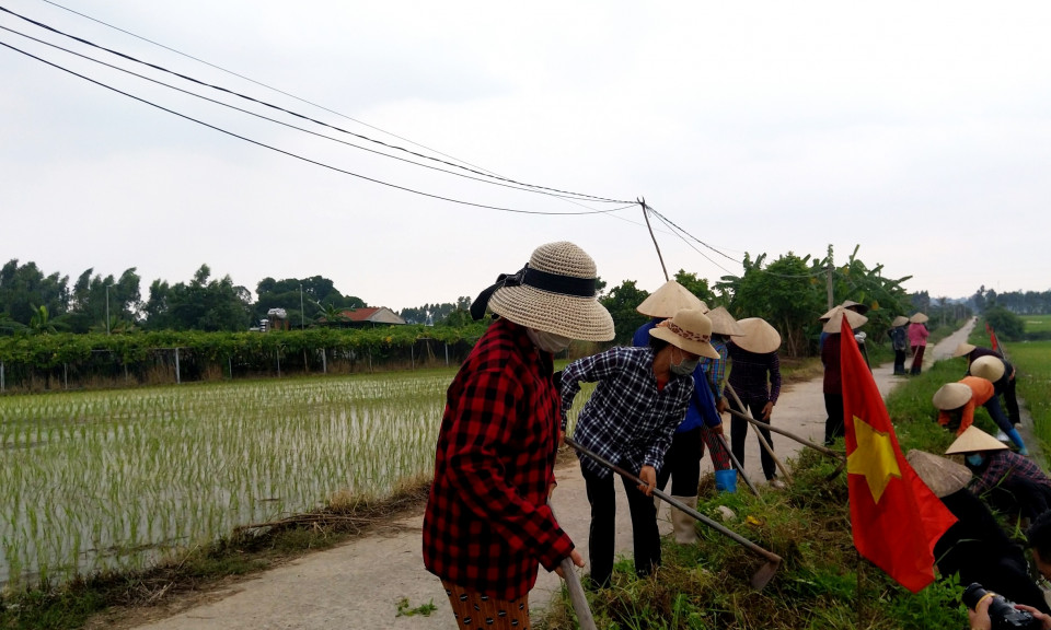 Nông dân chung tay xây dựng môi trường nông thôn