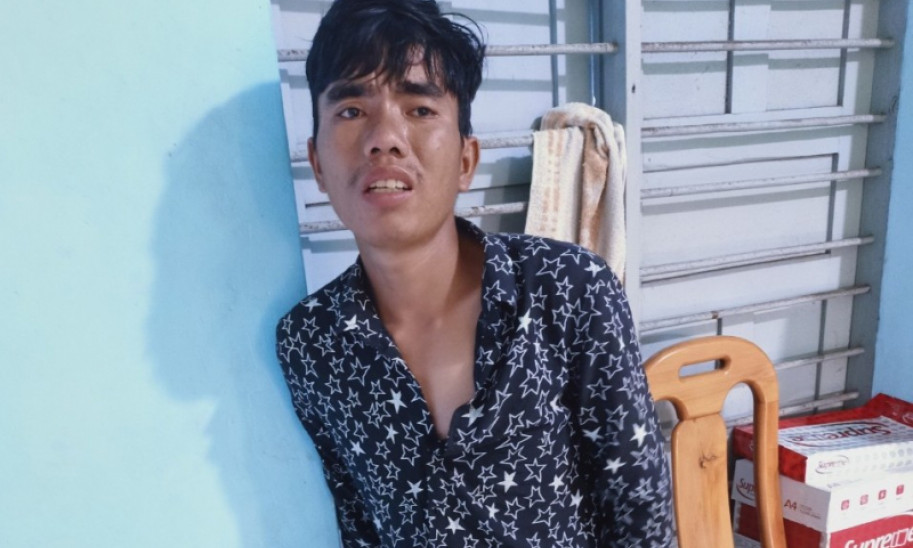 Bắt 2 tên cướp giật sợi dây chuyền vàng của người phụ nữ