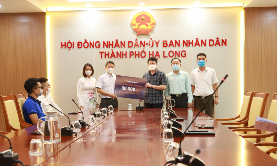 TP Hạ Long tiếp nhận trên 30.000 bộ xét nghiệm nhanh Covid-19