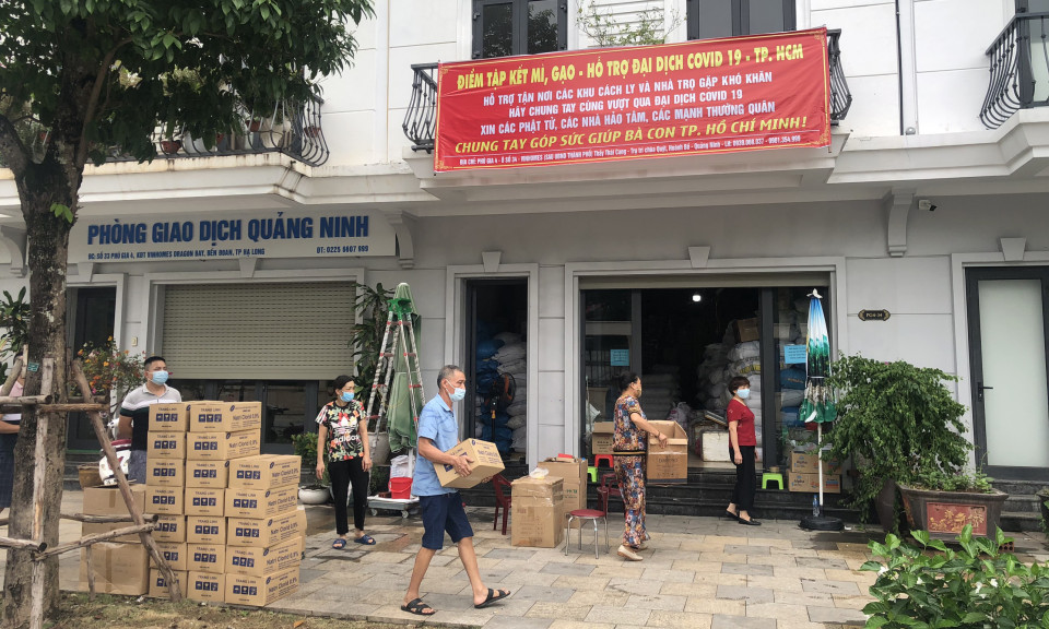 Gần 100 tấn nhu yếu phẩm đến với đồng bào miền Nam