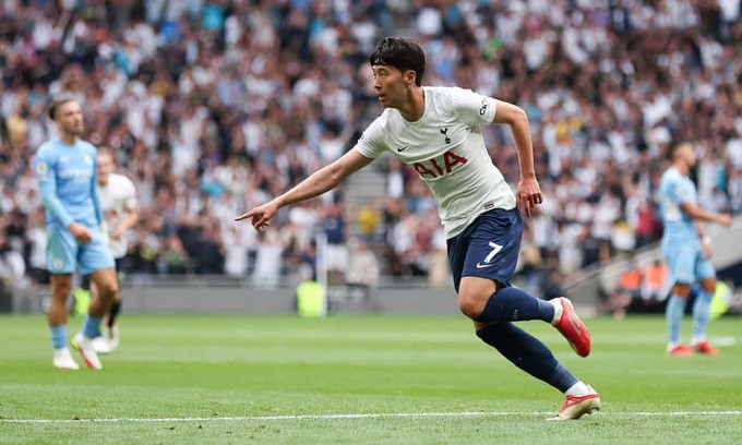 Son Heung-min đốn ngã Man City