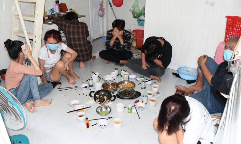 Cô gái rủ 6 người bạn đến phòng trọ tổ chức sinh nhật trong "mùa giãn cách"