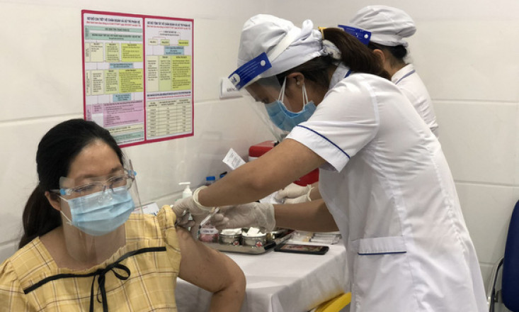 Viêm phổi do COVID-19 ở phụ nữ mang thai làm tăng nguy cơ sinh non, thai chậm phát triển...