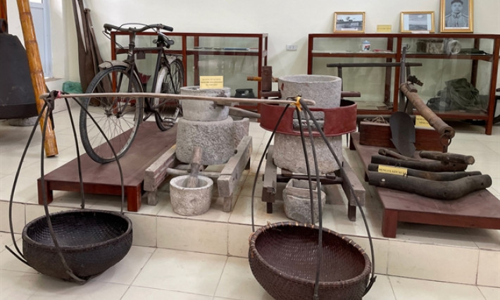 Villagers create mini-museum from own donations