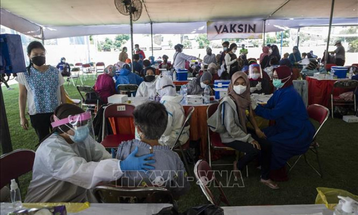 Indonesia đặt mục tiêu tiêm 50 triệu liều vaccine trong 7 tuần