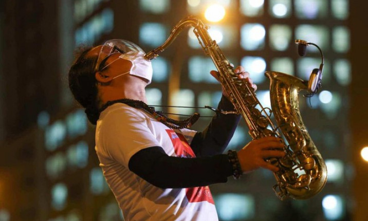 Nghệ sỹ saxophone Trần Mạnh Tuấn bị đột quỵ nặng phải cấp cứu