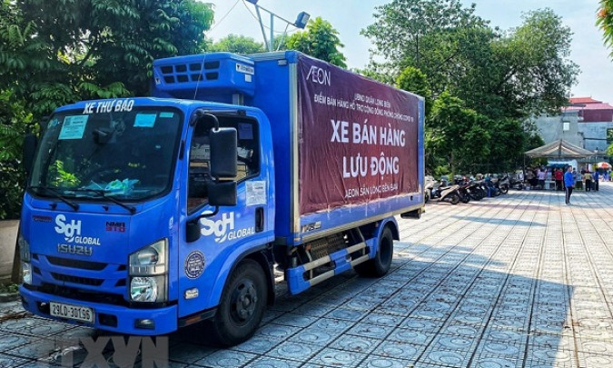 Lập các điểm bán hàng lưu động bằng ô tô, xe bus