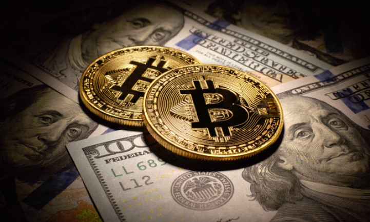 Bitcoin vượt mốc 50.000 USD