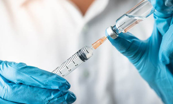 Phụ nữ mang thai có thể ít chịu tác dụng phụ của vaccine COVID-19