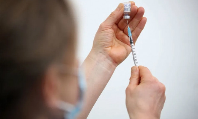 Người dị ứng với kháng sinh và thực phẩm có nên tiêm vaccine Covid-19?