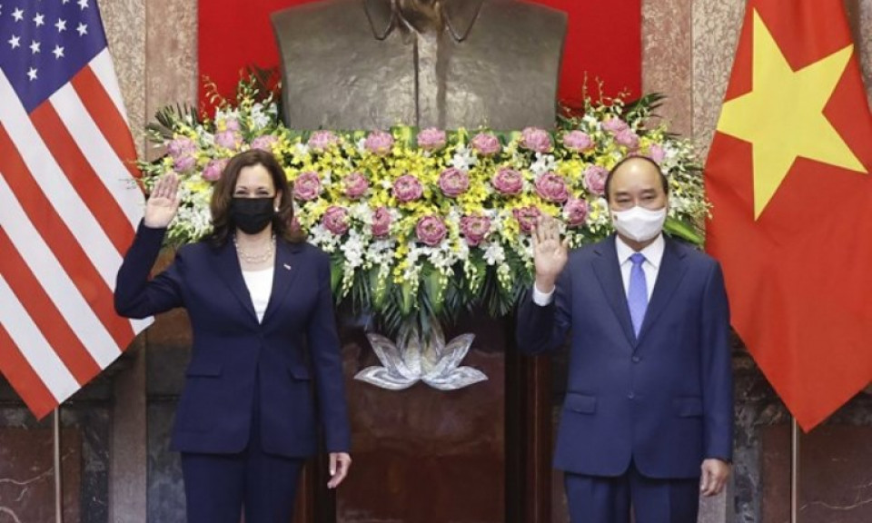 Chủ tịch nước Nguyễn Xuân Phúc tiếp Phó Tổng thống Hoa Kỳ Kamala Harris