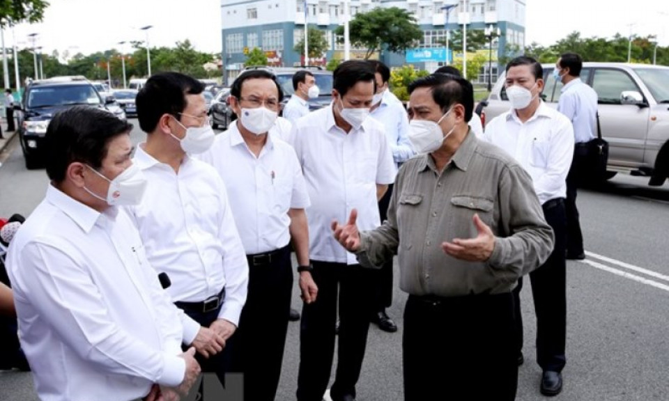 Thủ tướng Phạm Minh Chính kiểm tra công tác chống dịch tại TP Hồ Chí Minh