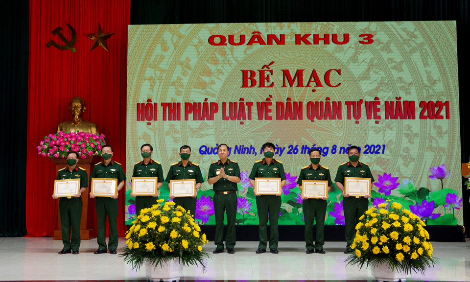 Bộ CHQS tỉnh Quảng Ninh đoạt giải Nhất Hội thi tìm hiểu pháp luật về DQTV Quân khu 3