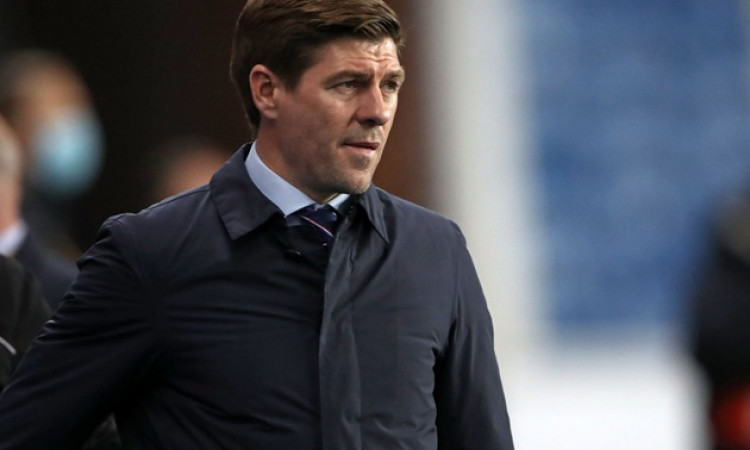 Steven Gerrard phải cách ly vì Covid-19, lỡ trận đấu quan trọng