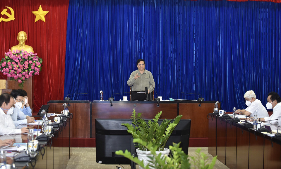 Thủ tướng yêu cầu Bình Dương nỗ lực cao nhất để kiểm soát dịch bệnh trước ngày 15/9