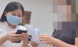 Chi tiền triệu tiêm vaccine 'thần tốc' ở Hà Nội: Buộc thôi việc 1 công chức