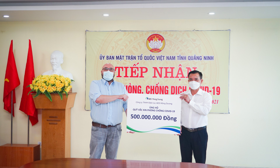 AES Mông Dương ủng hộ 500 triệu đồng cho Quỹ vắc xin phòng, chống COVID-19