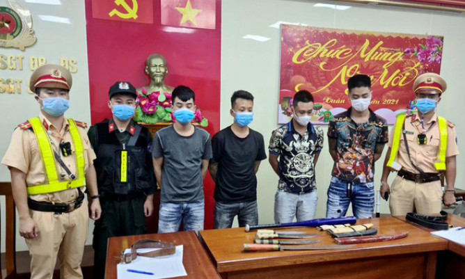 Ngăn chặn nhóm đối tượng dùng hung khí đi giải quyết mâu thuẫn