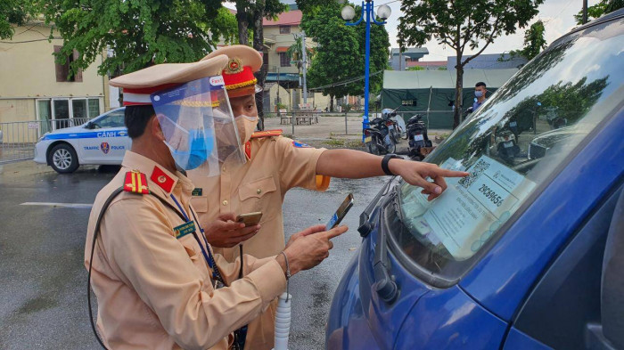 Phạt trên 2 nghìn trường hợp vi phạm giao thông ngày thứ 2 kỳ nghỉ lễ 1