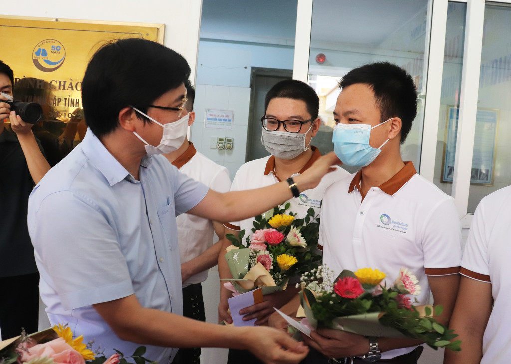 This is the 5th time Quang Ninh province has sent medical workers to other localities in support of their combat against Covid-19.