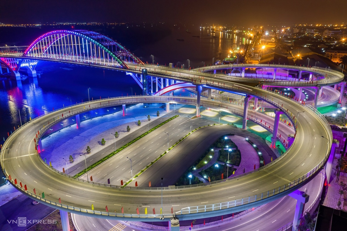 Vẻ đẹp những cây cầu dọc Việt Nam - Báo Quảng Ninh điện tử