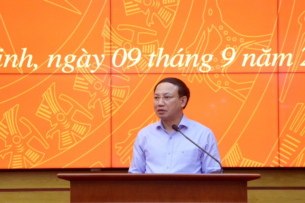 Đồng chí Nguyễn Xuân Ký, Bí thư Tỉnh ủy, Chủ tịch HĐND tỉnh kết luận hội nghị.