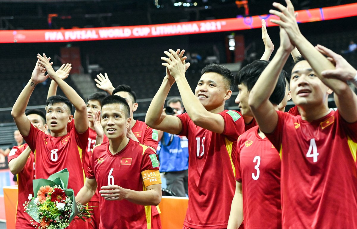 Tuyển futsal Việt Nam trở thành đội bóng châu Á duy nhất có hai lần liên tiếp vượt qua vòng bảng ở FIFA Futsal World Cup trong hai kỳ tham dự đầu tiên (2016 và 2021). (Ảnh: VFF)