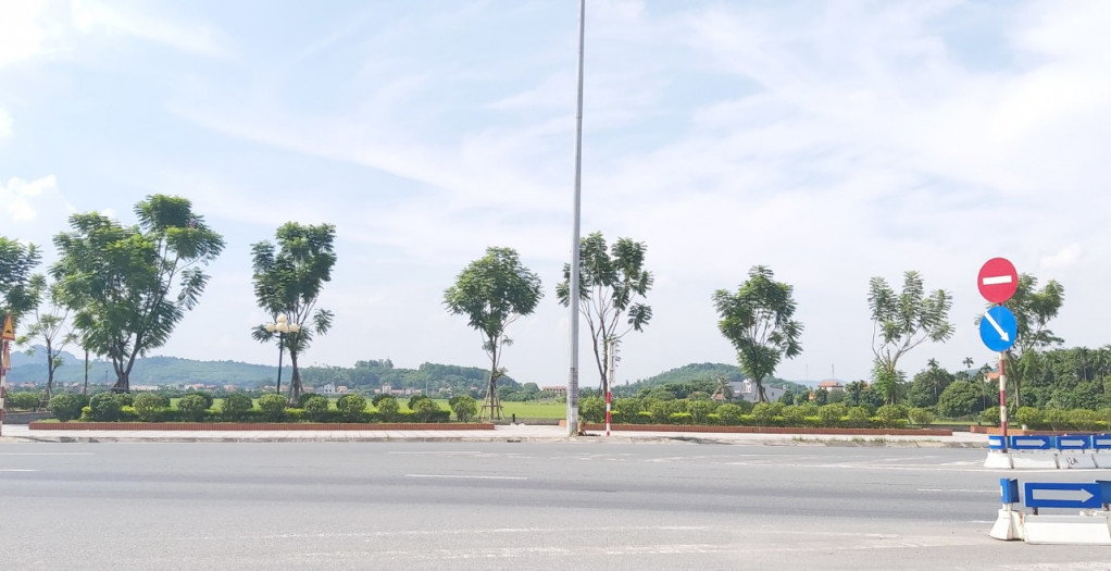 Điểm đầu Công trình Đường nối ngã ba đường tránh Hưng Đạo đến khu đô thị Hồng Phong bắt đầu từ đường tránh Hưng Đạo.