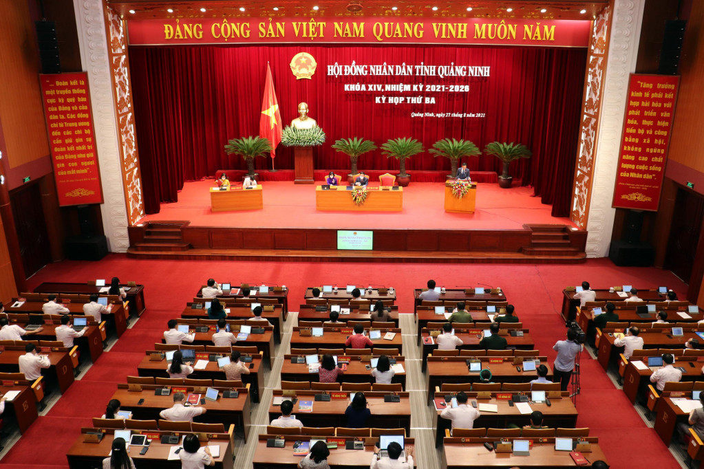 Quang cảnh Kỳ họp thứ 3 HĐND tỉnh khóa XIV, nhiệm kỳ 2021-2026.
