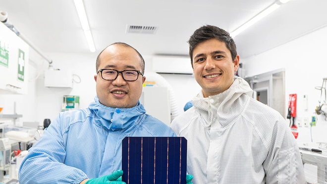Thay thế bạc bằng đồng, startup công nghệ Úc tạo ra tấm pin Mặt Trời có hiệu năng cao nhất thế giới - Ảnh 2.