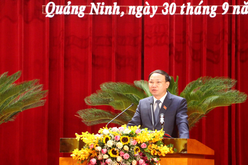 Đồng chí Nguyễn Xuân Ký, Ủy viên Trung ương Đảng, Bí thư Tỉnh ủy, Chủ tịch HĐND tỉnh, phát biểu khai mạc kỳ họp.