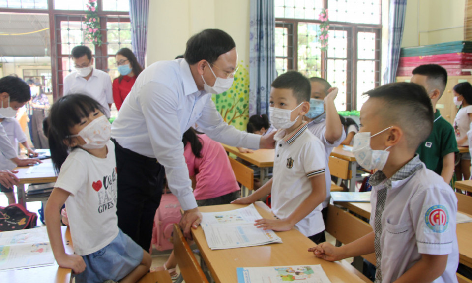 Vững bước vào năm học mới