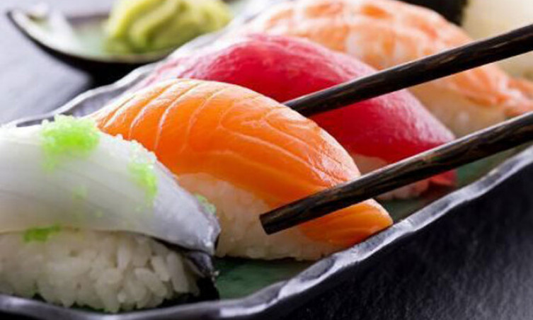 'Luật ngầm' trước khi ăn sushi