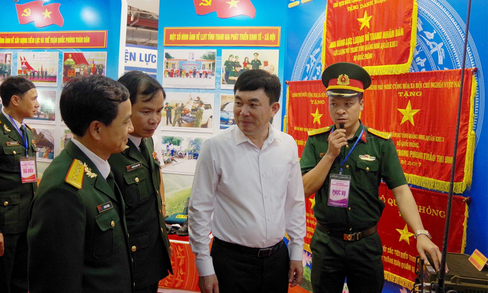 Nâng cao chất lượng đội ngũ báo cáo viên 